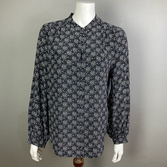 Equipment top medium NWT silk black white star ball long sleeve Cornelia button - Picture 1 of 16